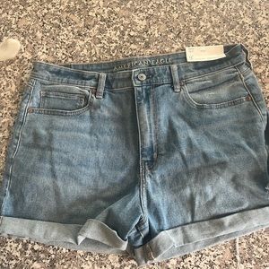 American Eagle shorts-new